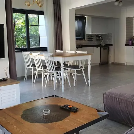 Saki Villa *